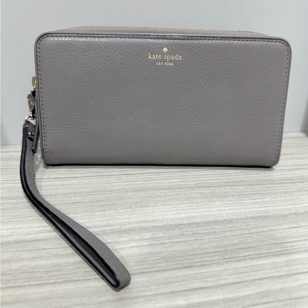Kate Spade New York Grey Leather zip-around clutch wallet wristlet